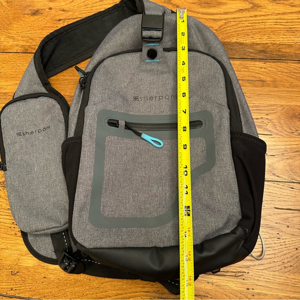 Sherpani Gray and Black Sling Bag - Picture 3 of 11